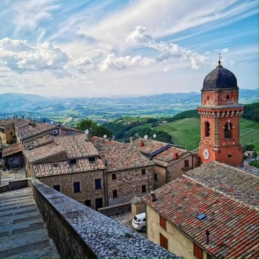 Degli Alessandri House Sassoferrato Bagian luar foto